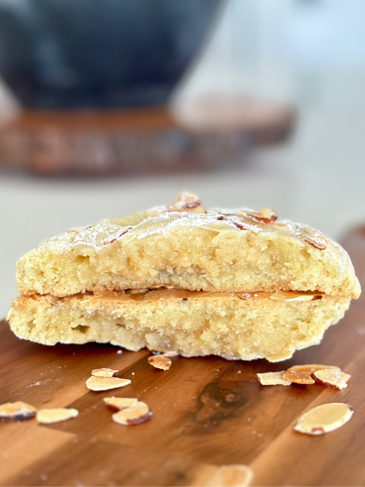 Almond Croissant Cookie