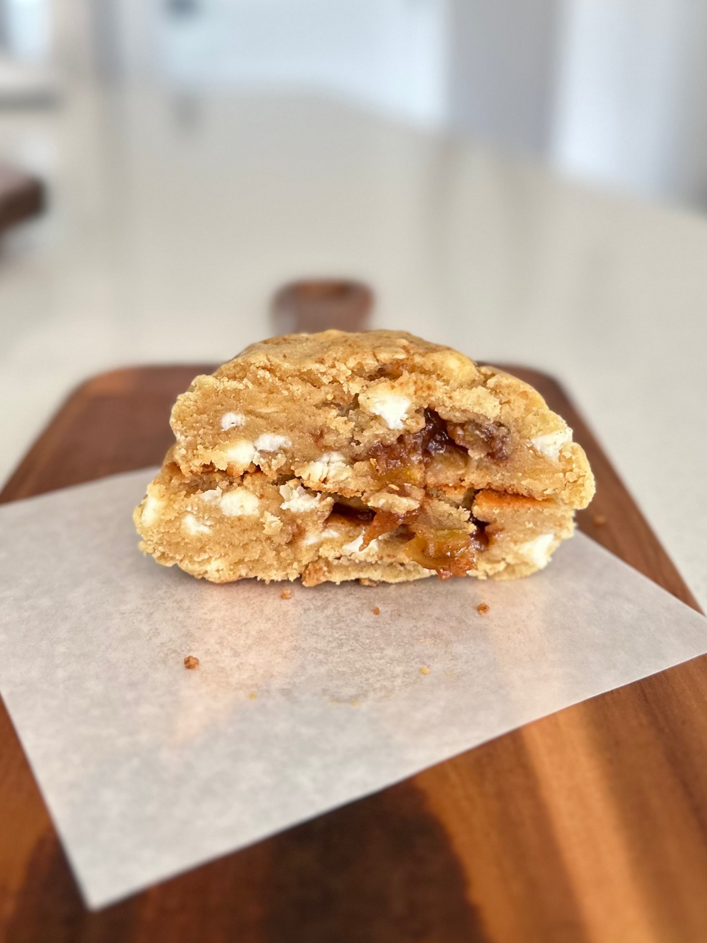 Apple Crumble Cookie